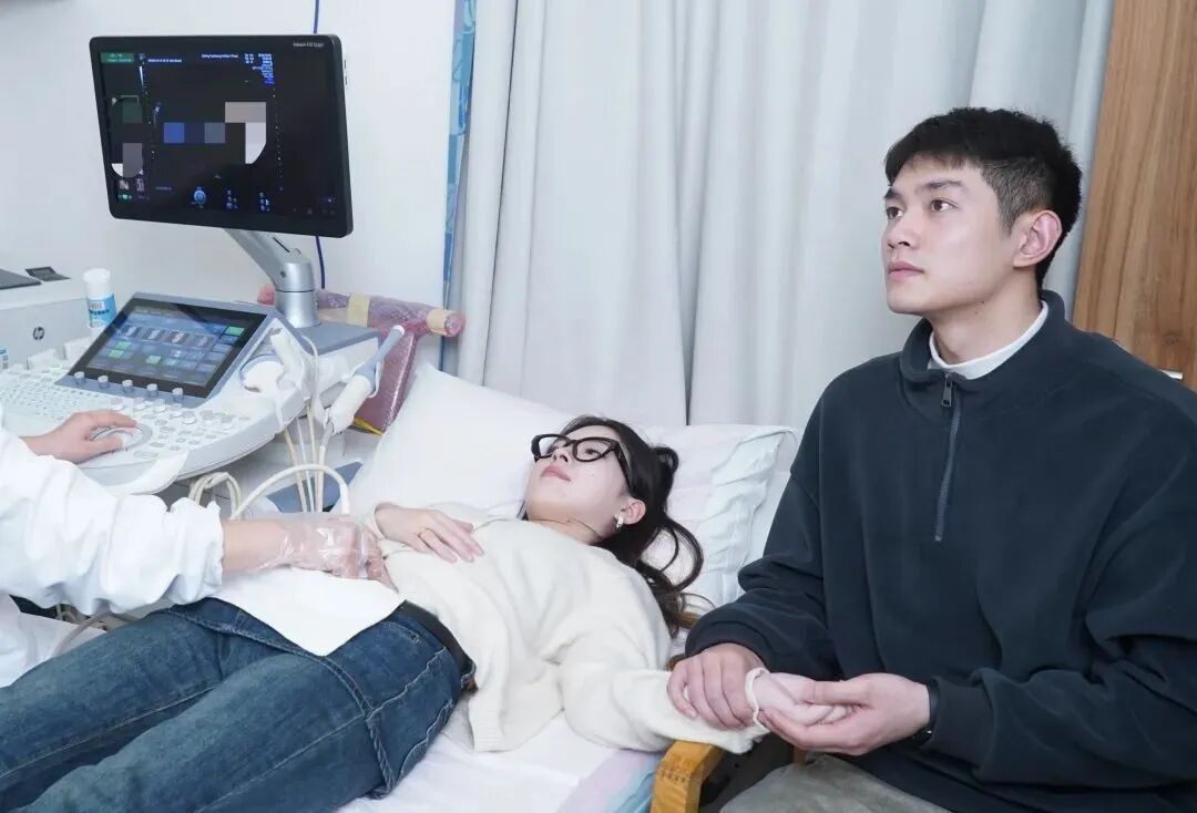 我院超声检查家属可陪同